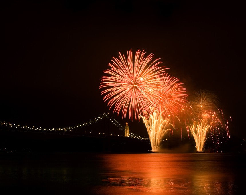 new-years-eve-experience-boat-tour